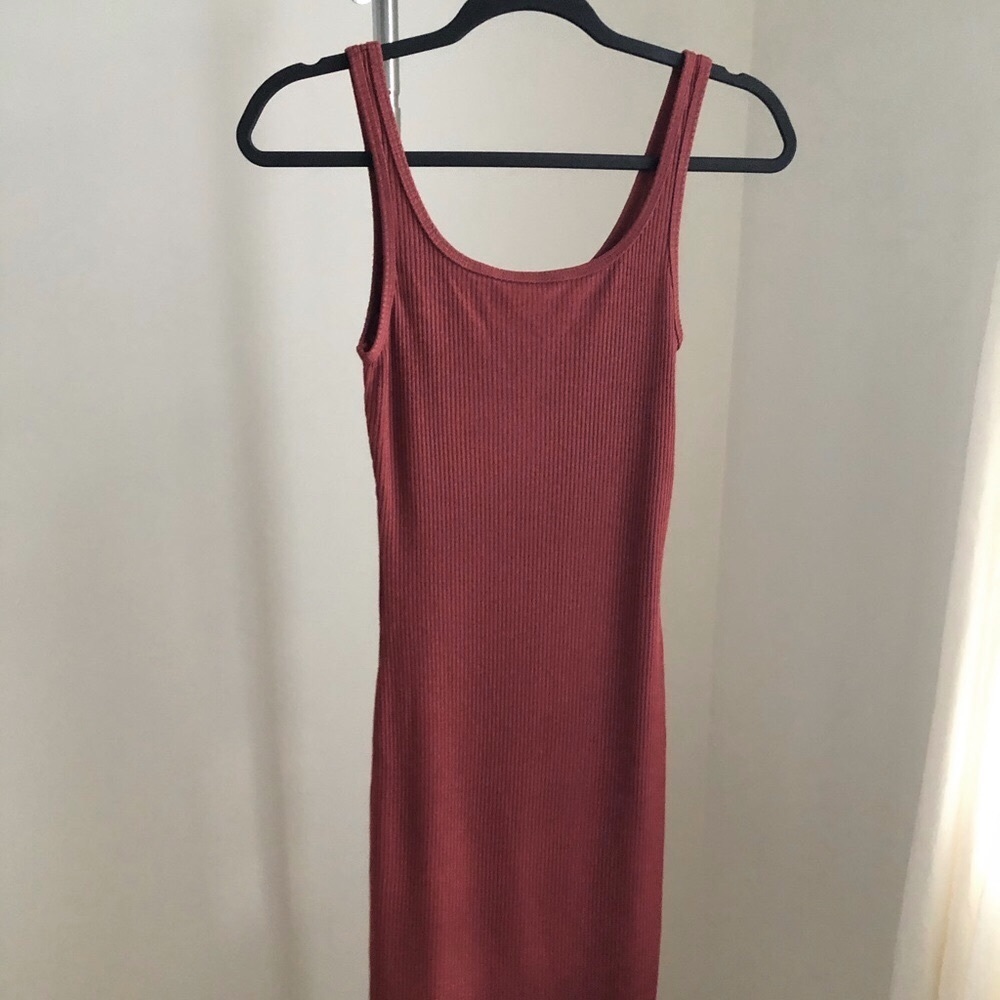 ❣️ Dynamite Rosewood Midi Length Rib Knit Dress ❣️